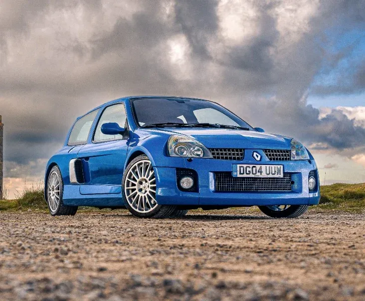 Clio V6