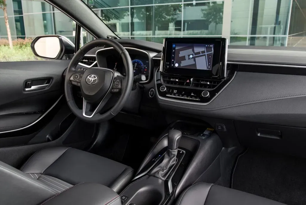 Toyota Corolla Híbrida 2023 Interior