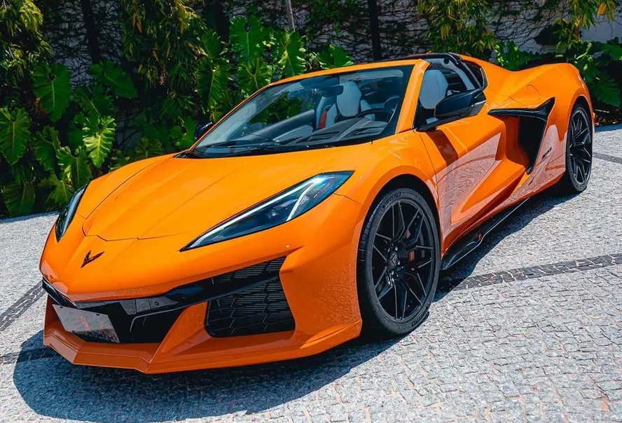 Corvette C8 Z06 Naranja