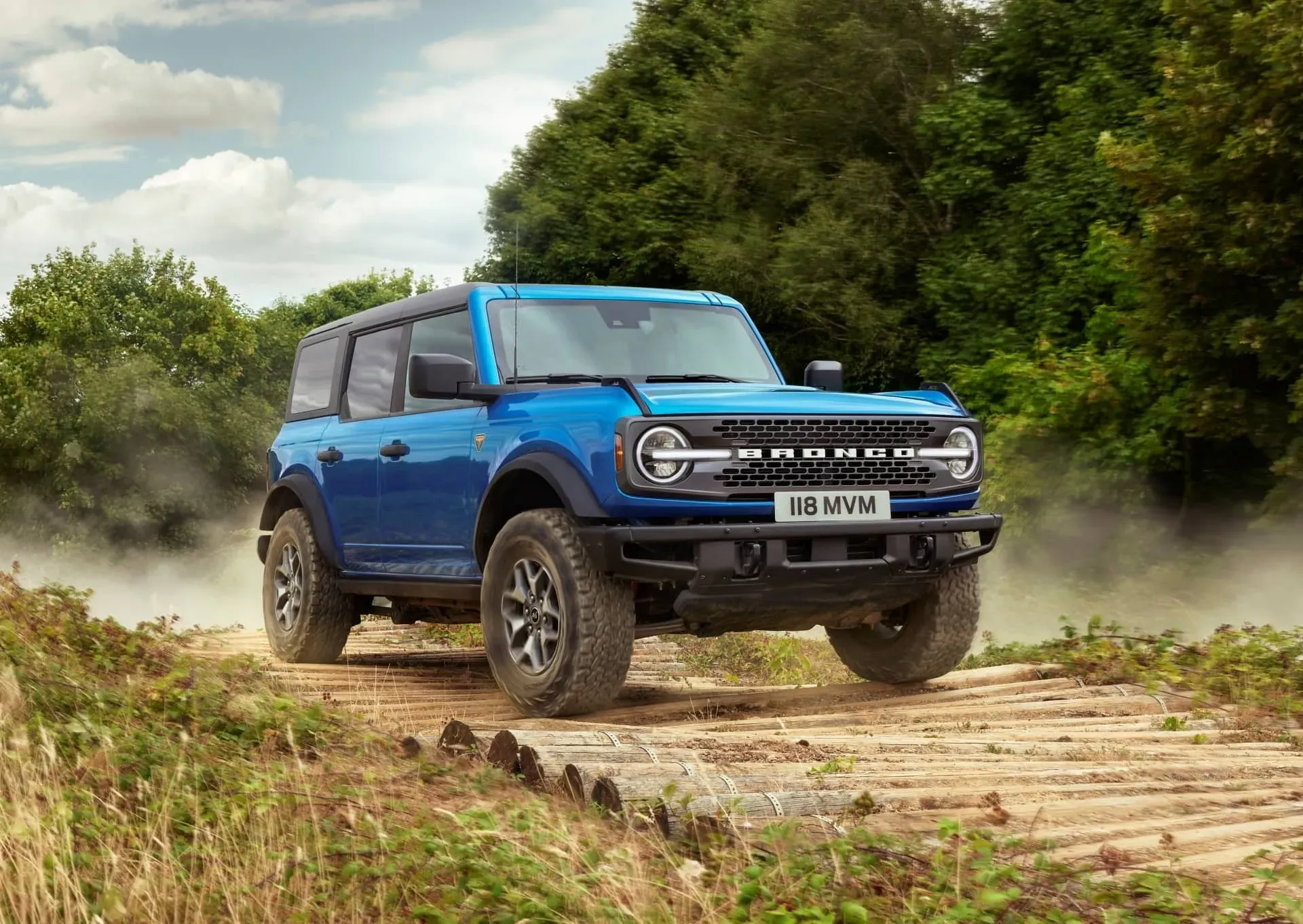 Ford Bronco Turquesa