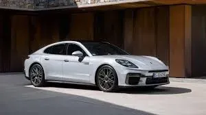 Porsche Panamera Turbo S