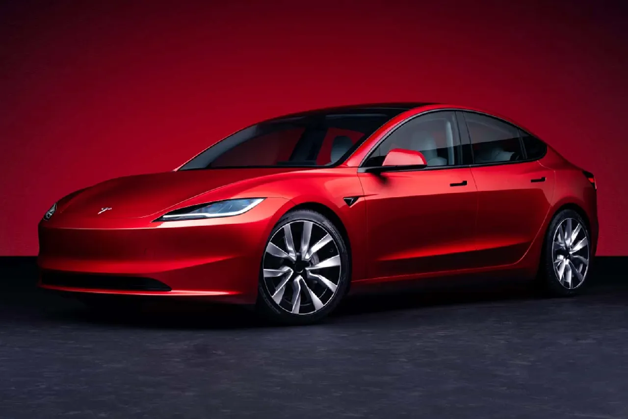 Tesla Model 3 Rojo