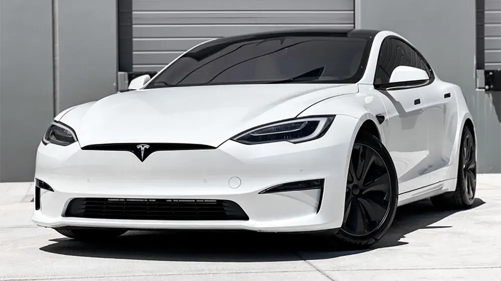 Tesla Model S Plaid Blanco