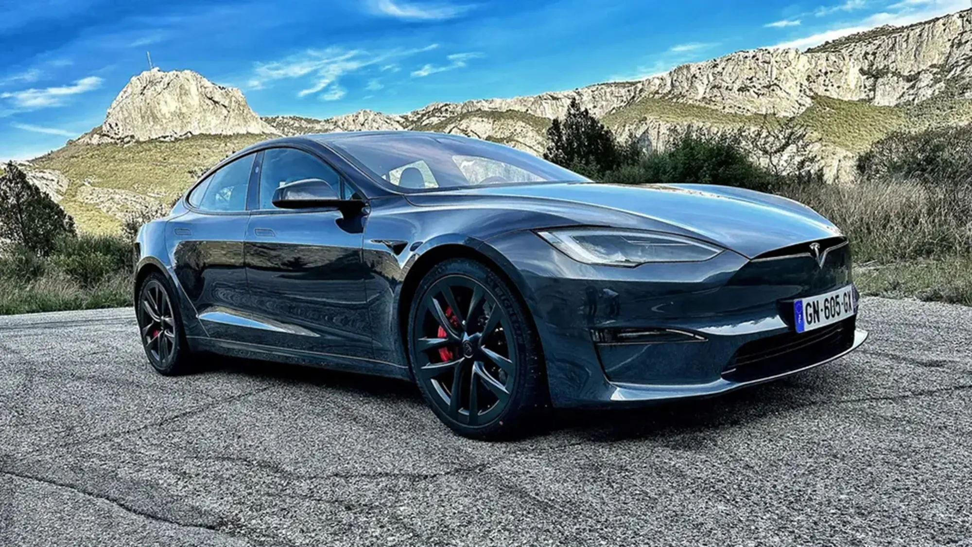 Tesla Model S Plaid Negro