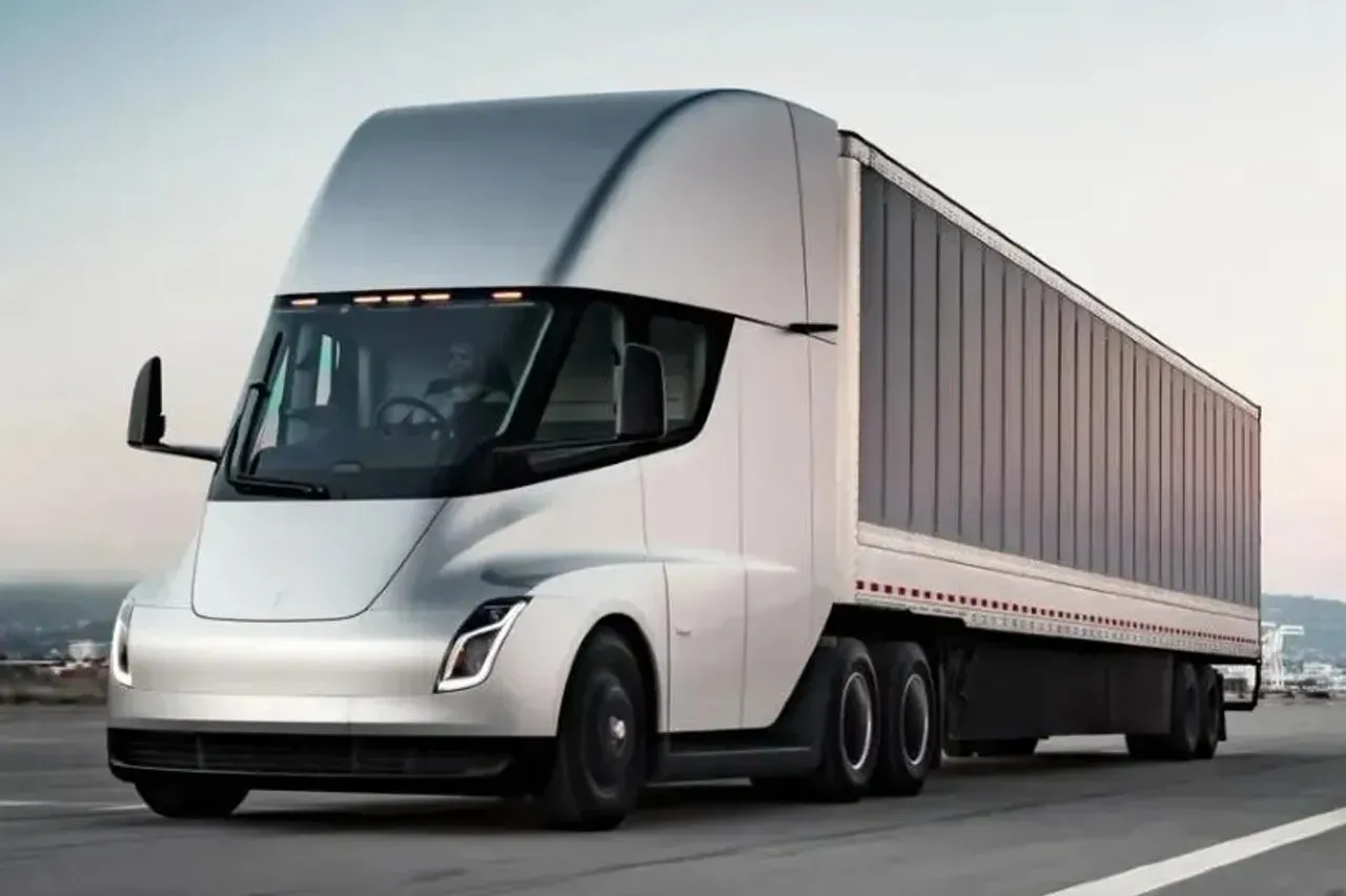 Tesla Semi Gris