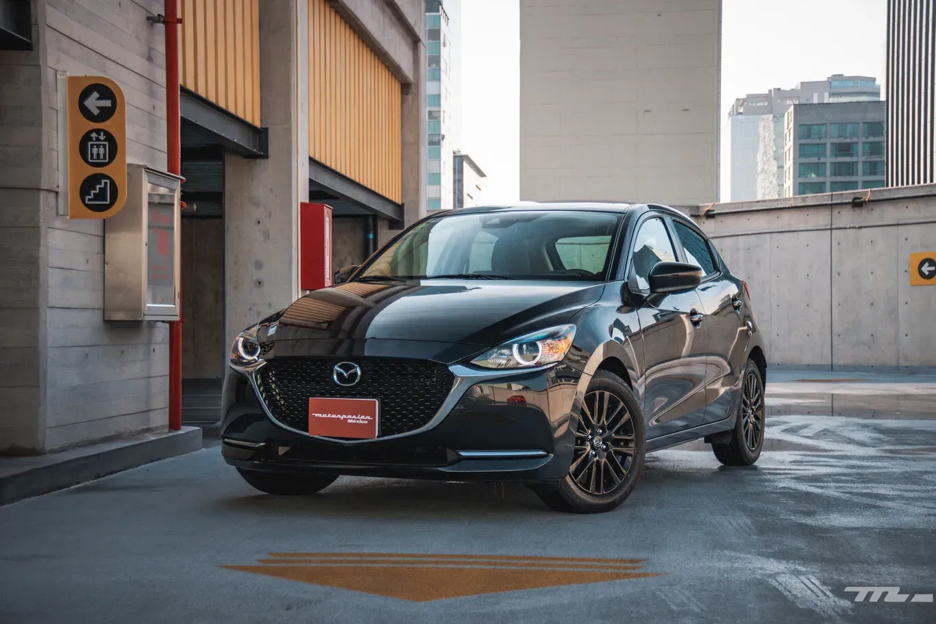 Mazda 2 Carbon Edition 2023