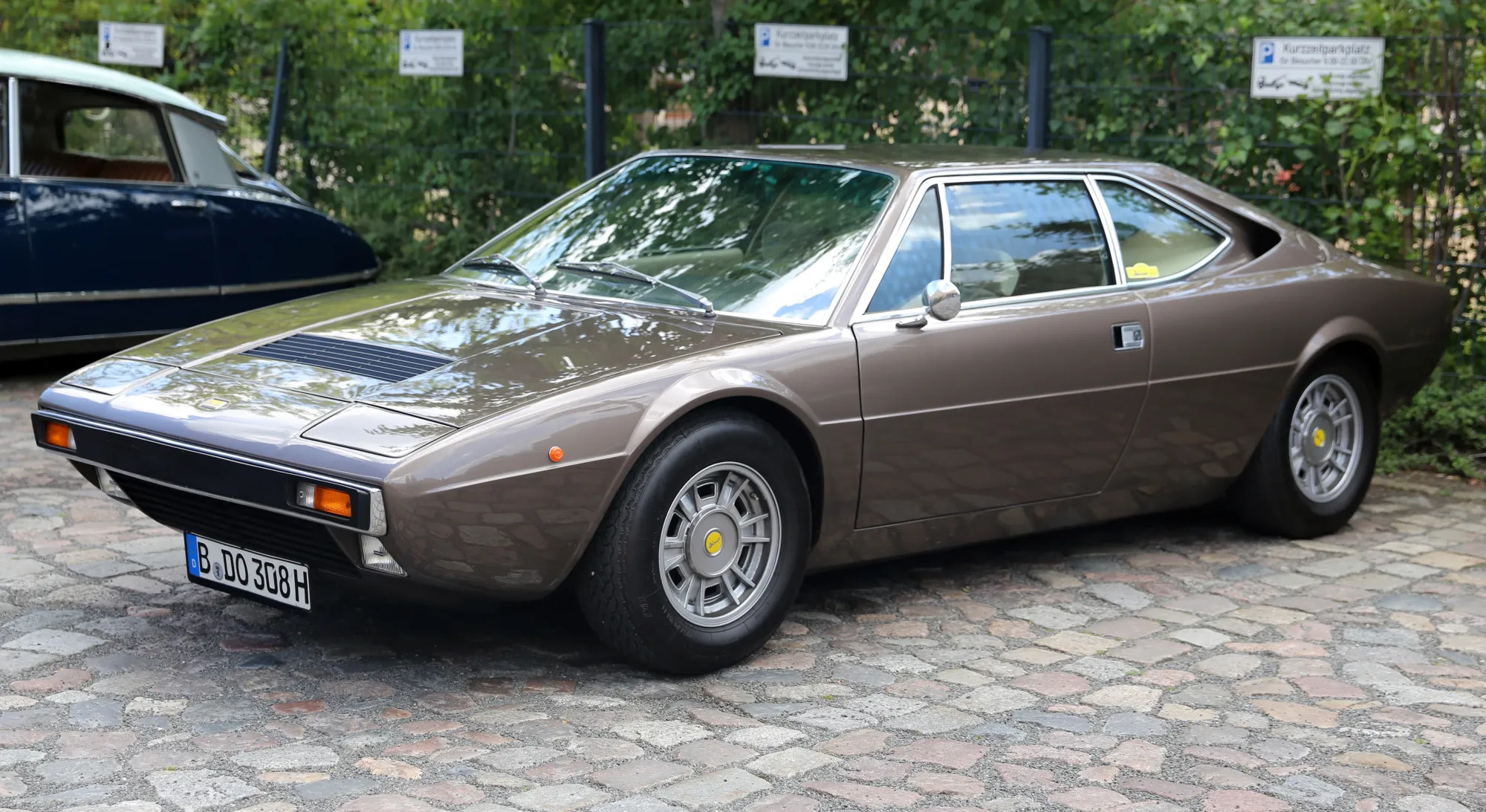 Ferrari Dino 308 GT4