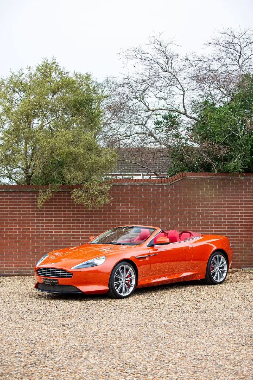 Aston Martin Virage Volante 2012