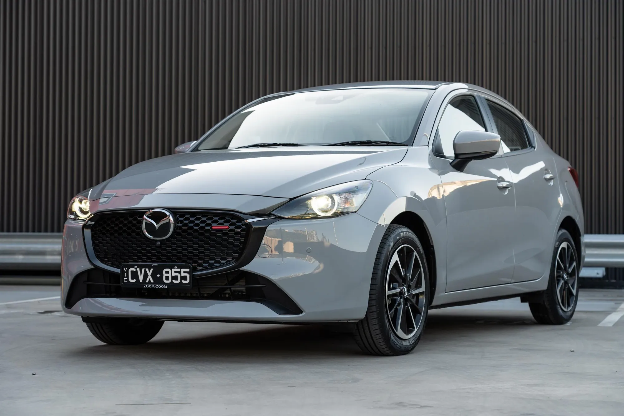 Mazda 2 Sedán 2024