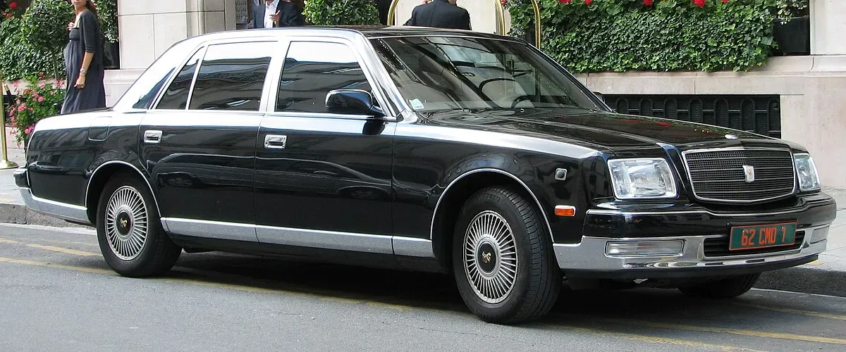 Toyota Century 1990