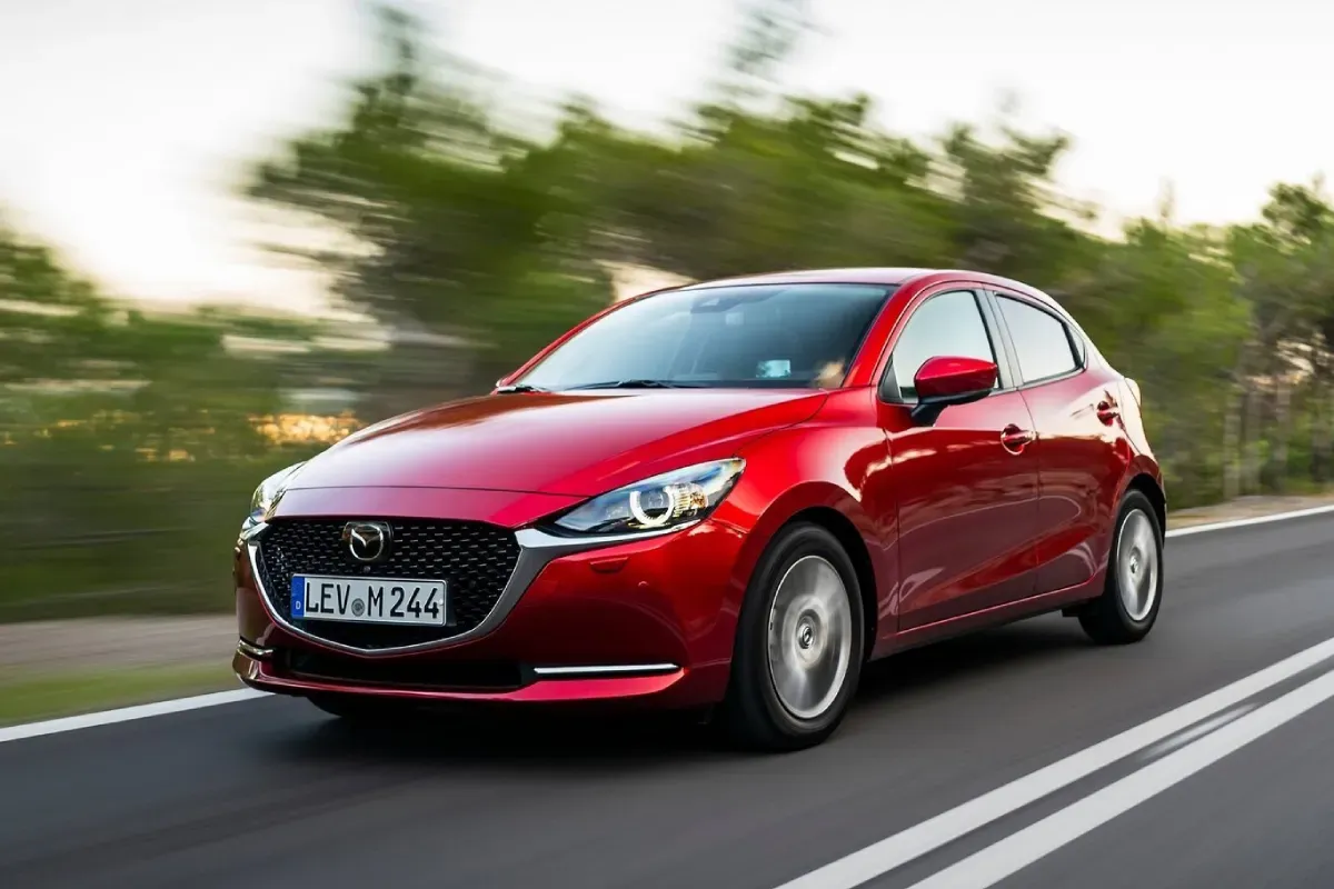 Mazda2 Sedán 2021