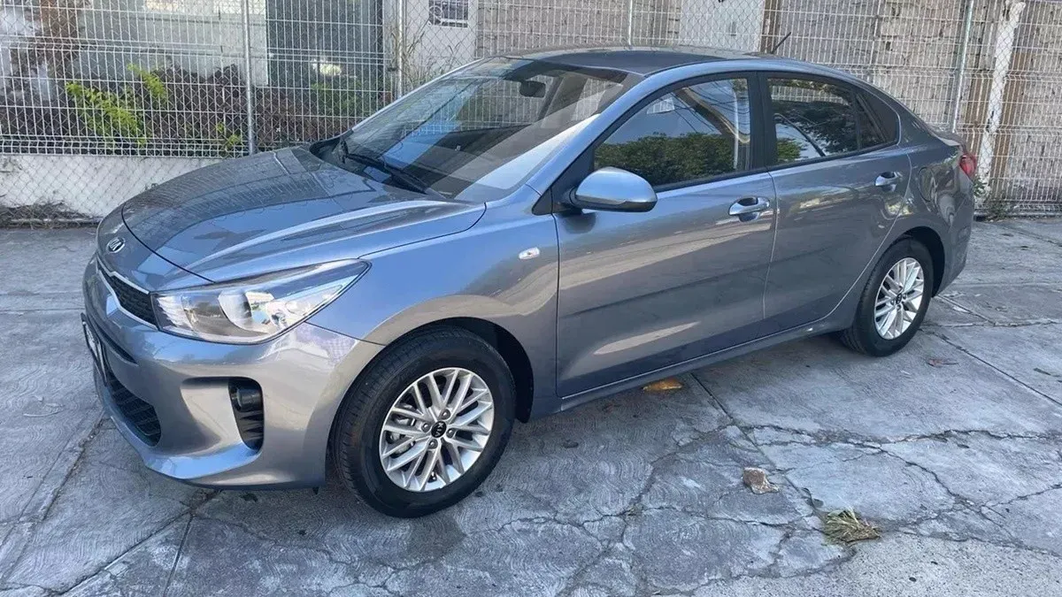 Kia Rio Sedán 2024