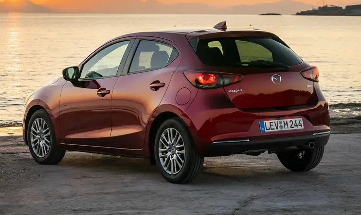 Mazda 2 Sedan 2021