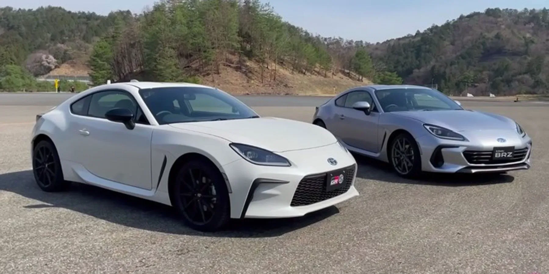  Toyota GT86 y Subaru BRZ (2022)