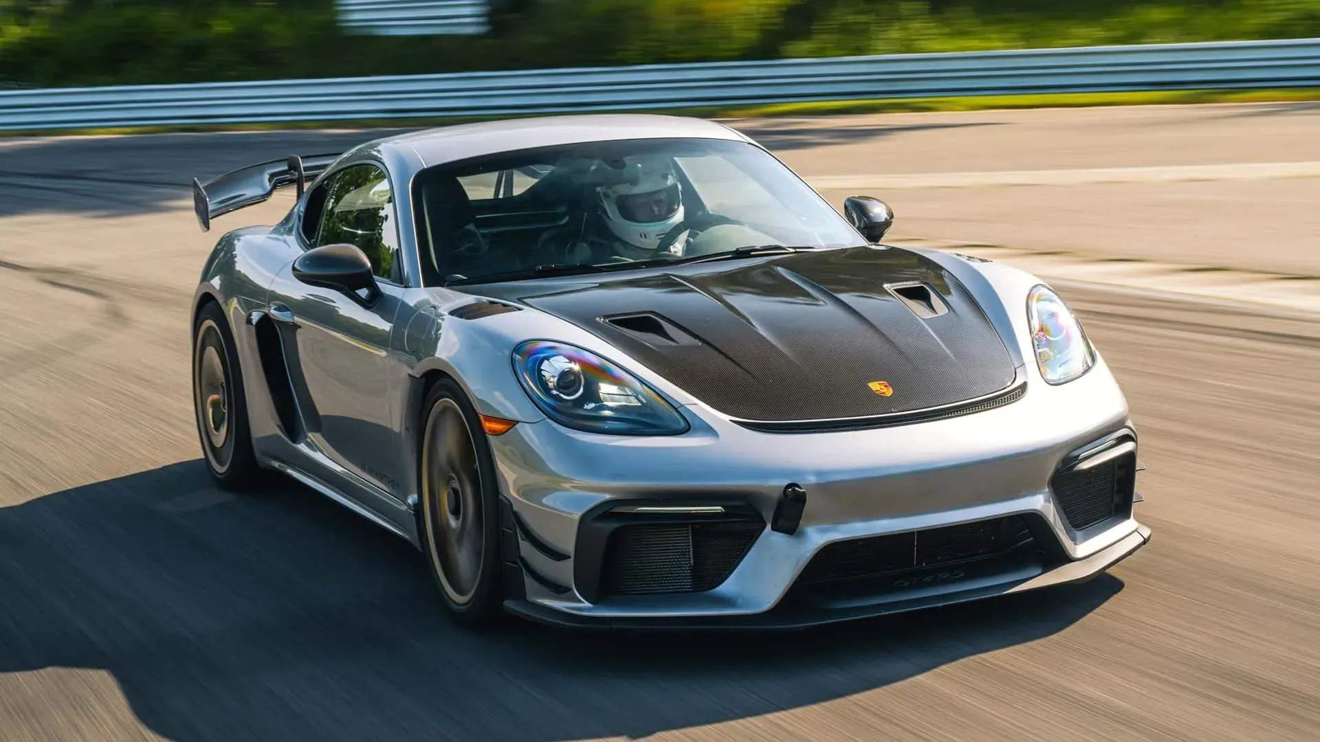 Porsche Cayman GT4 RS