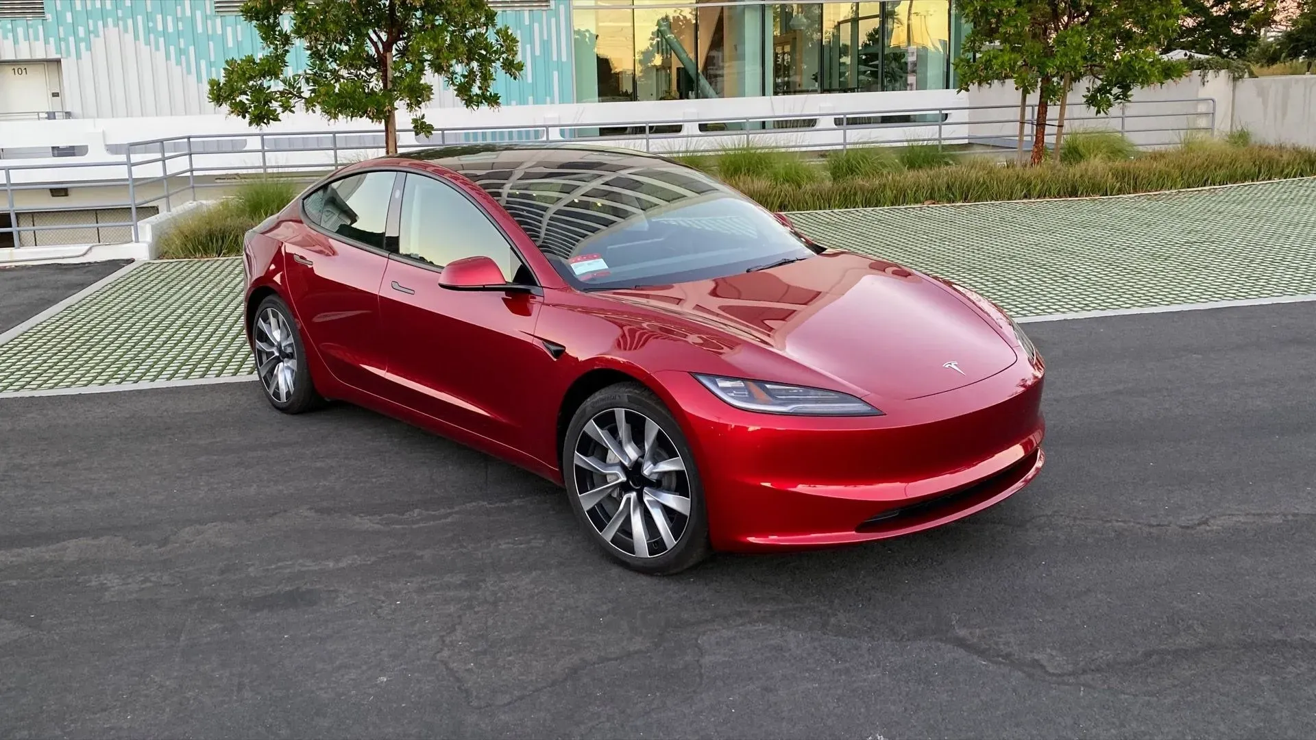 Tesla Model 3 2024