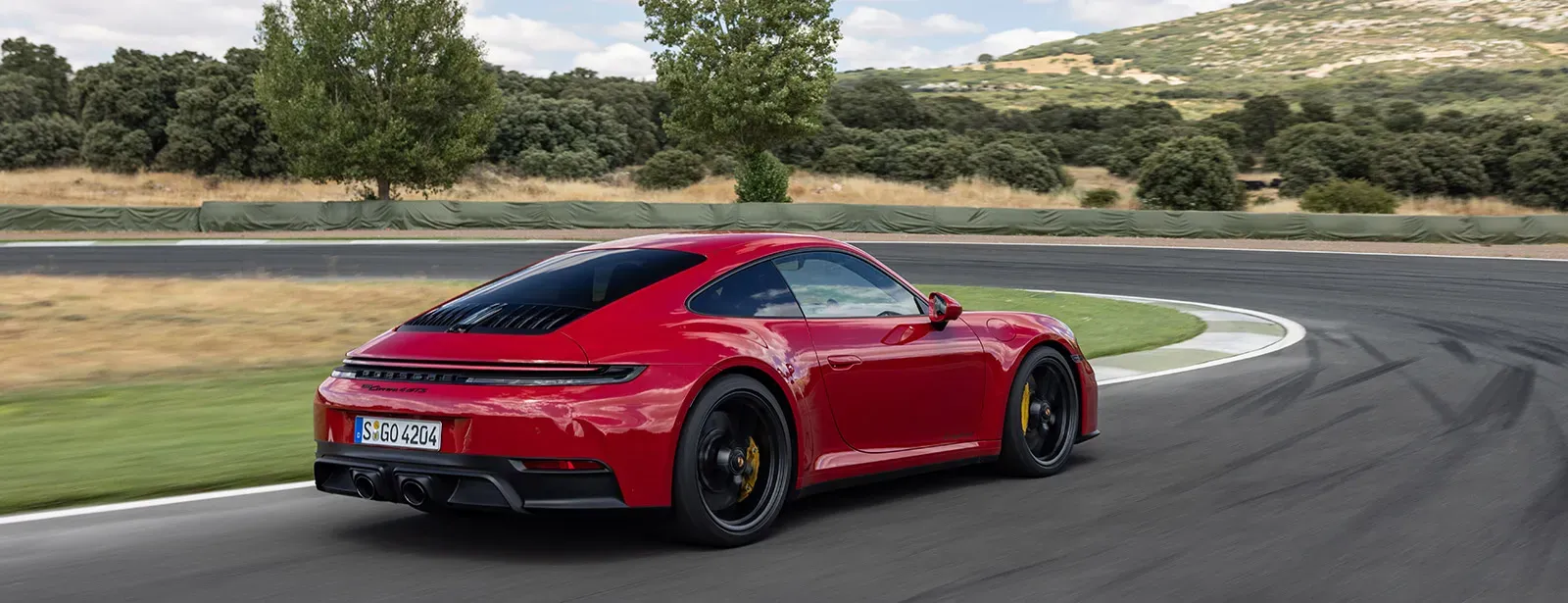 Porsche 911 Carrera 4 GTS