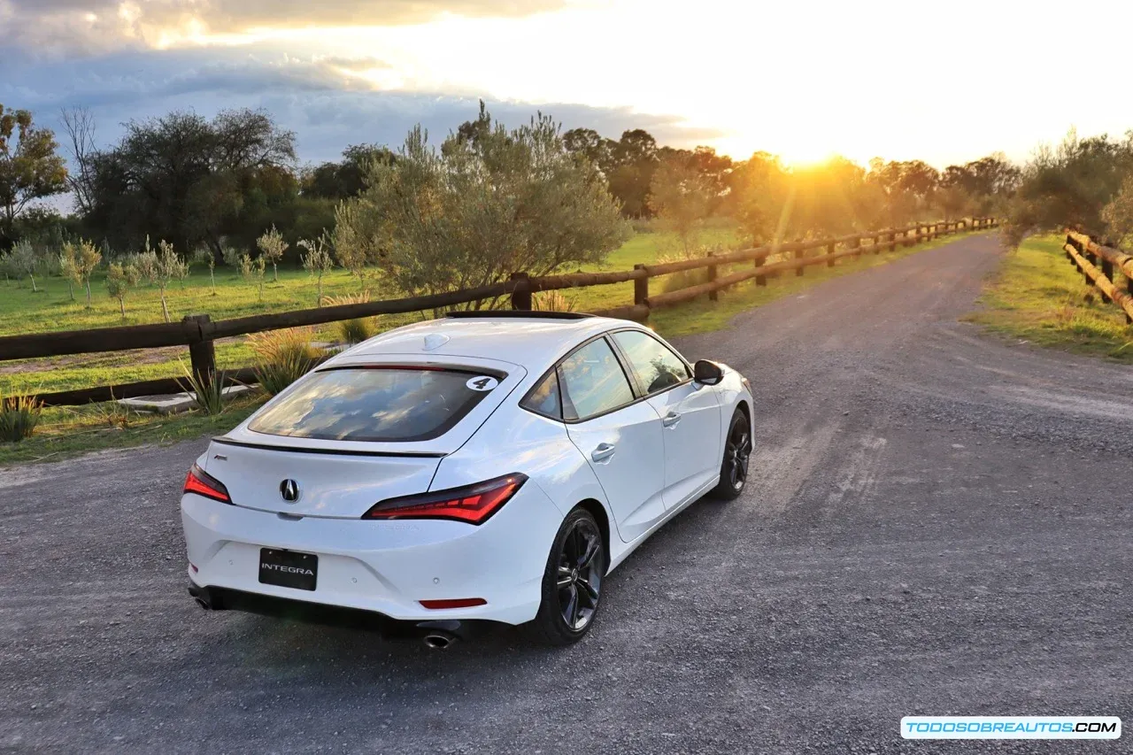 Detalles del diseño exterior del Acura Integra 2023