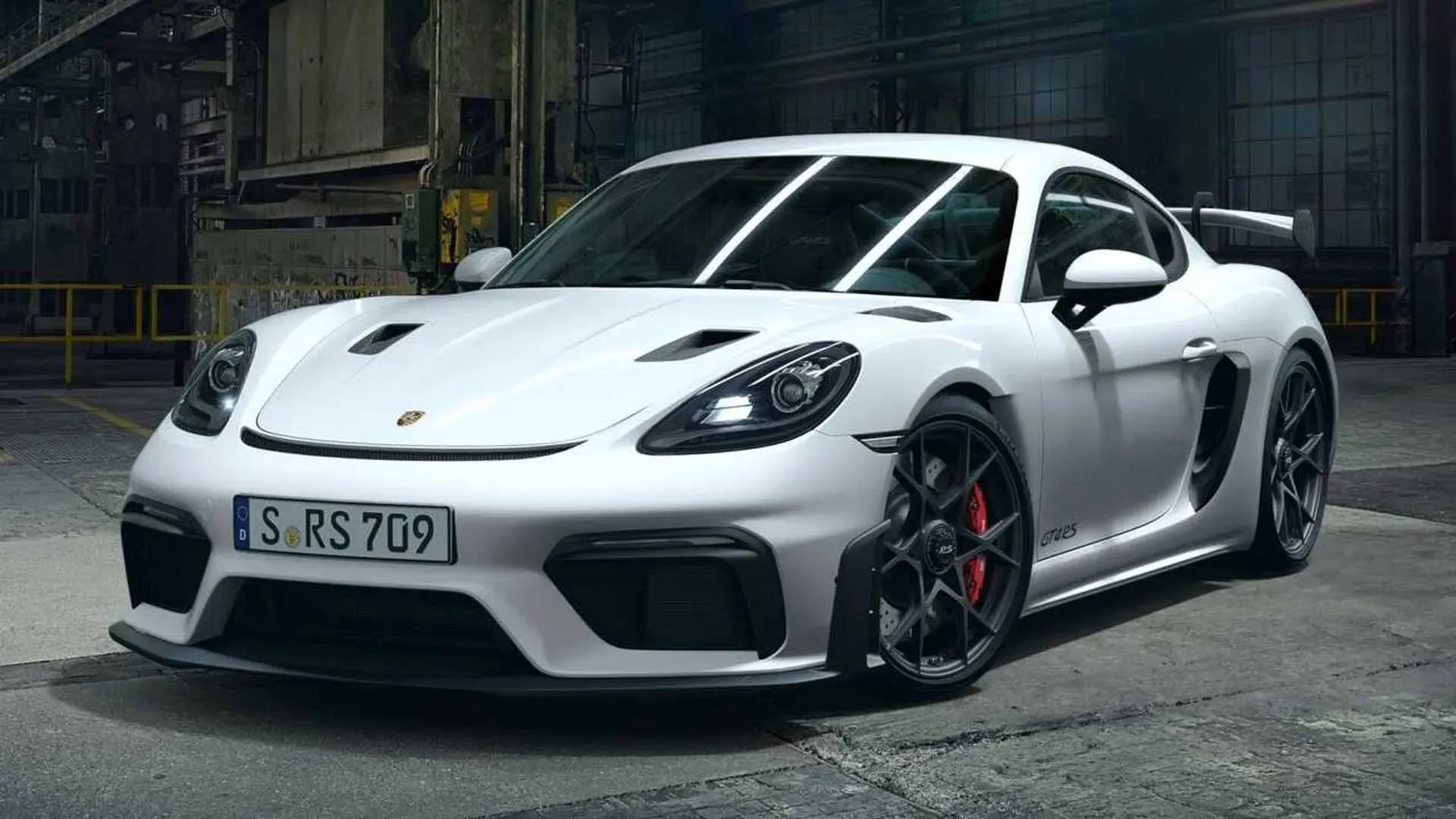 Porsche 911 GT4