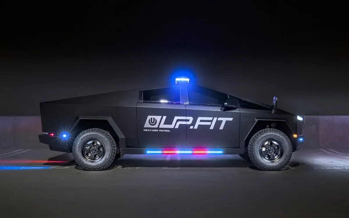 Tesla Cybertruck Policial