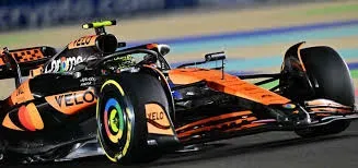 Norris gana en Abu Dhabi, McLaren campeón de constructores