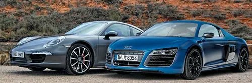 Audi R8 V10 Spyder vs Porsche 911 Carrera 4S