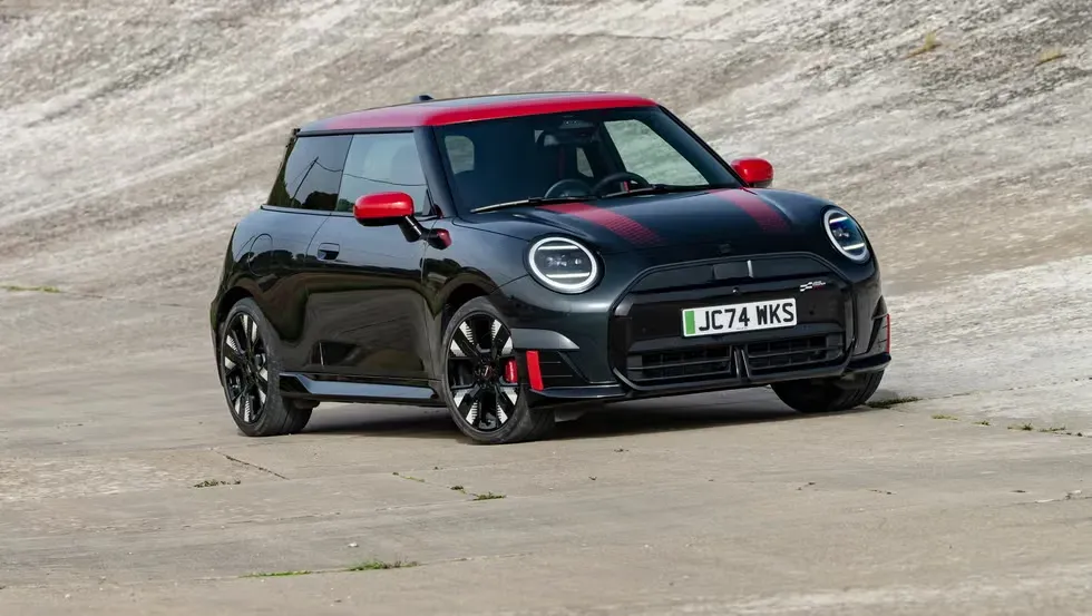 MINI John Cooper Works 2024