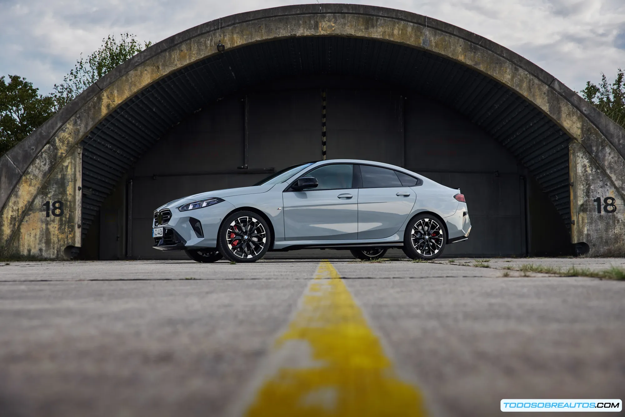 Imagen detallada del interior o exterior del BMW Serie 2 Gran Coupé 2025, mostrando detalles de diseño.