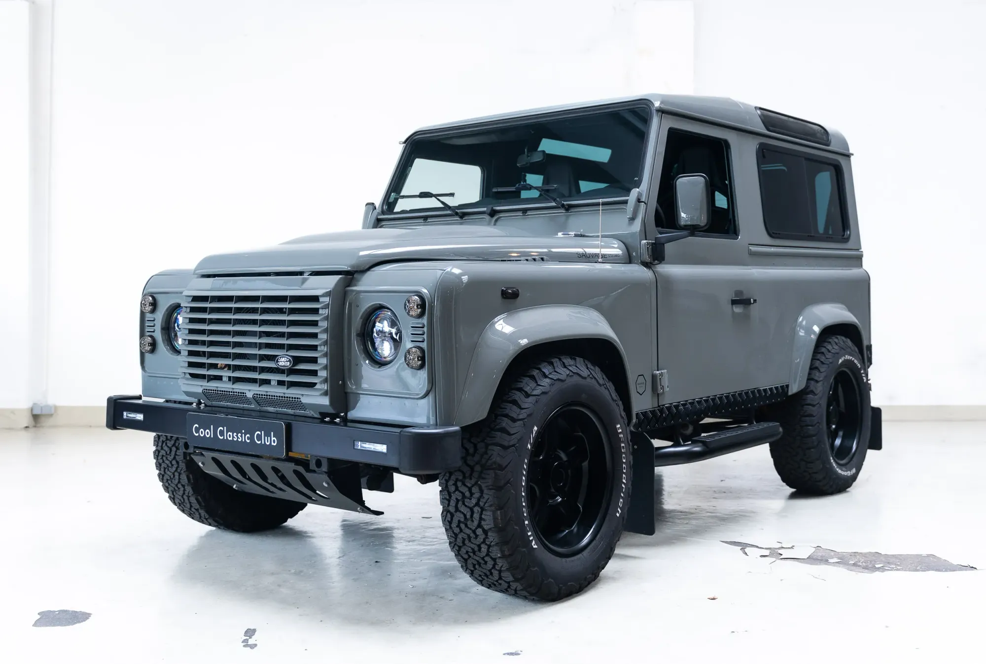 Land Rover Defender