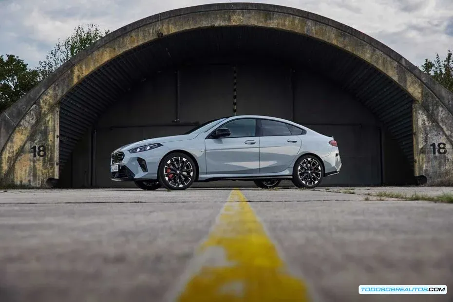 Imagen principal del BMW Serie 2 Gran Coupé 2025 en México.