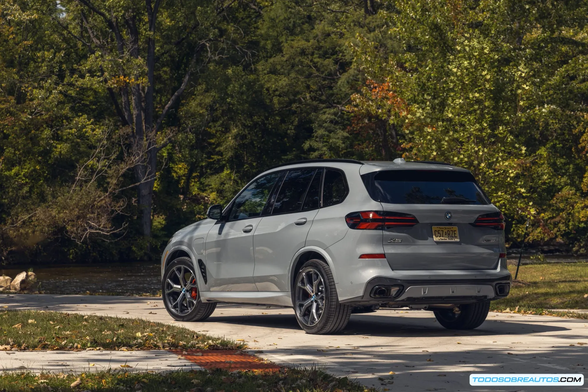 Imagen que muestra el diseño exterior del BMW X5.