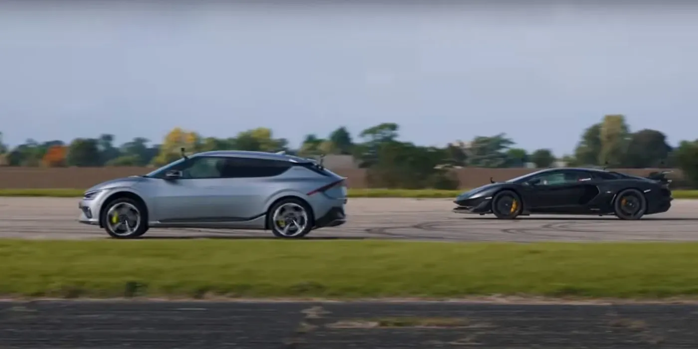 Kia EV6 GT vs Lamborghini Aventador SVJ