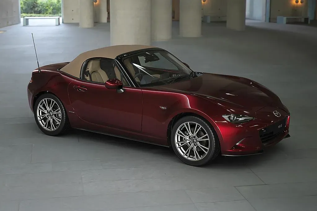 Mazda MX-5 Miata 35 Aniversario 2025