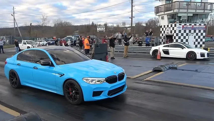 Audi R8 RWD vs BMW M5 Competition