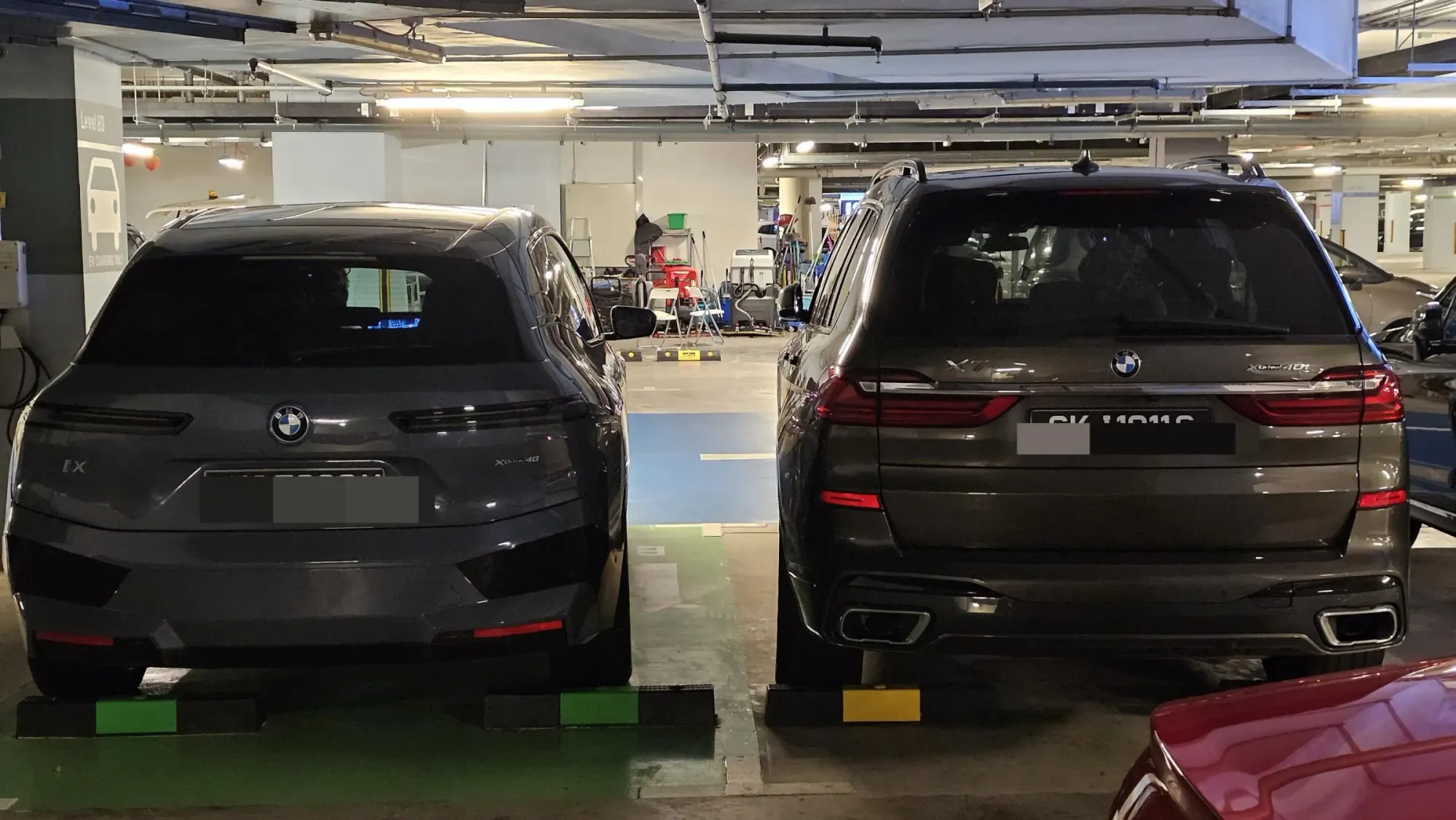 BMW iX vs. BMW X7