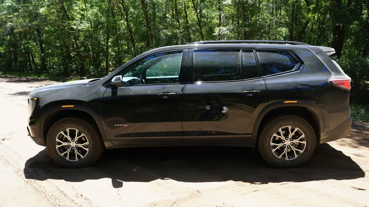 GMC Acadia 2025