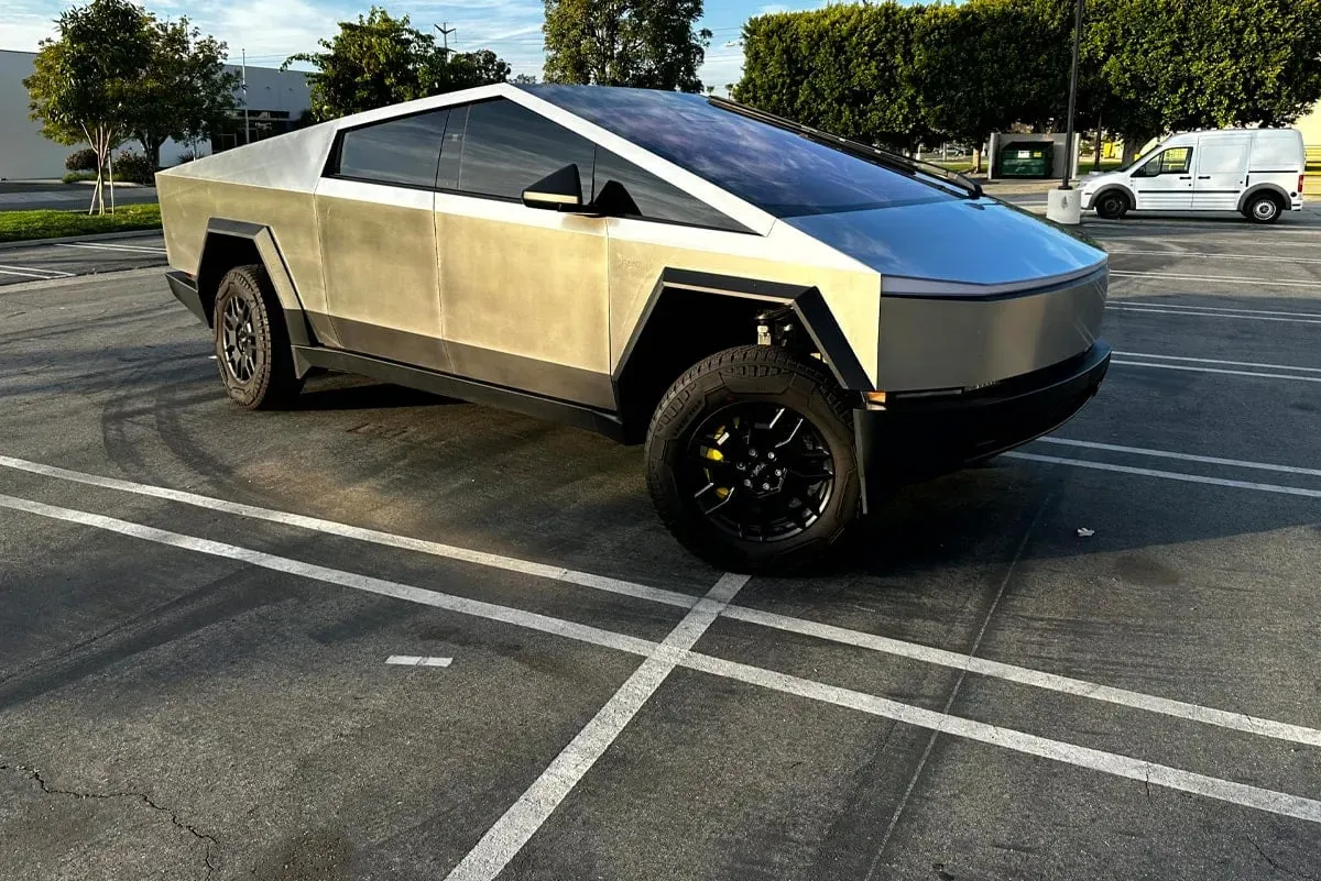 Tesla Cybertruck 