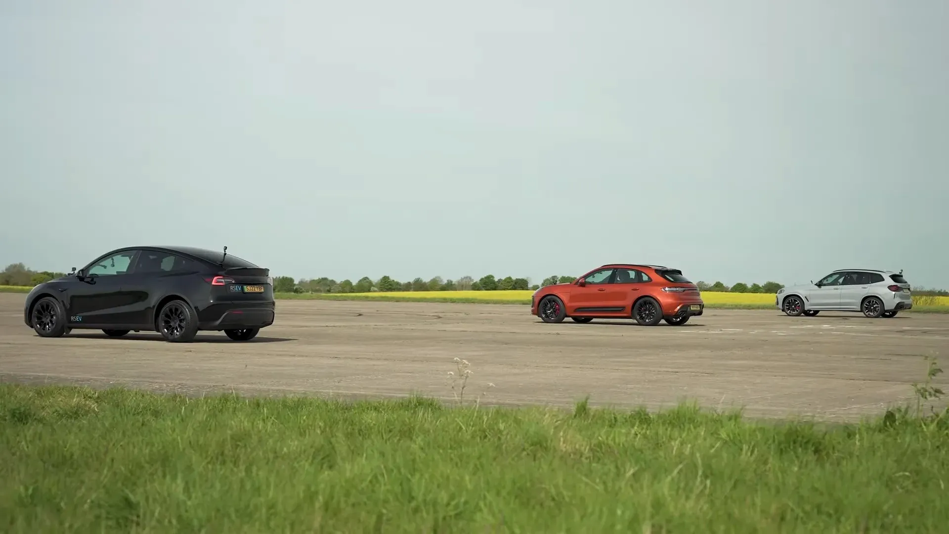 Tesla Model Y vs Porsche Macan GTS vs BMW X3 M40d