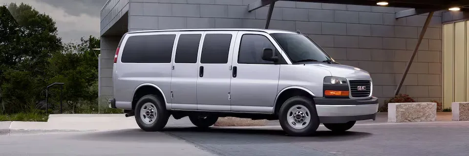 GMC Savana 2025 