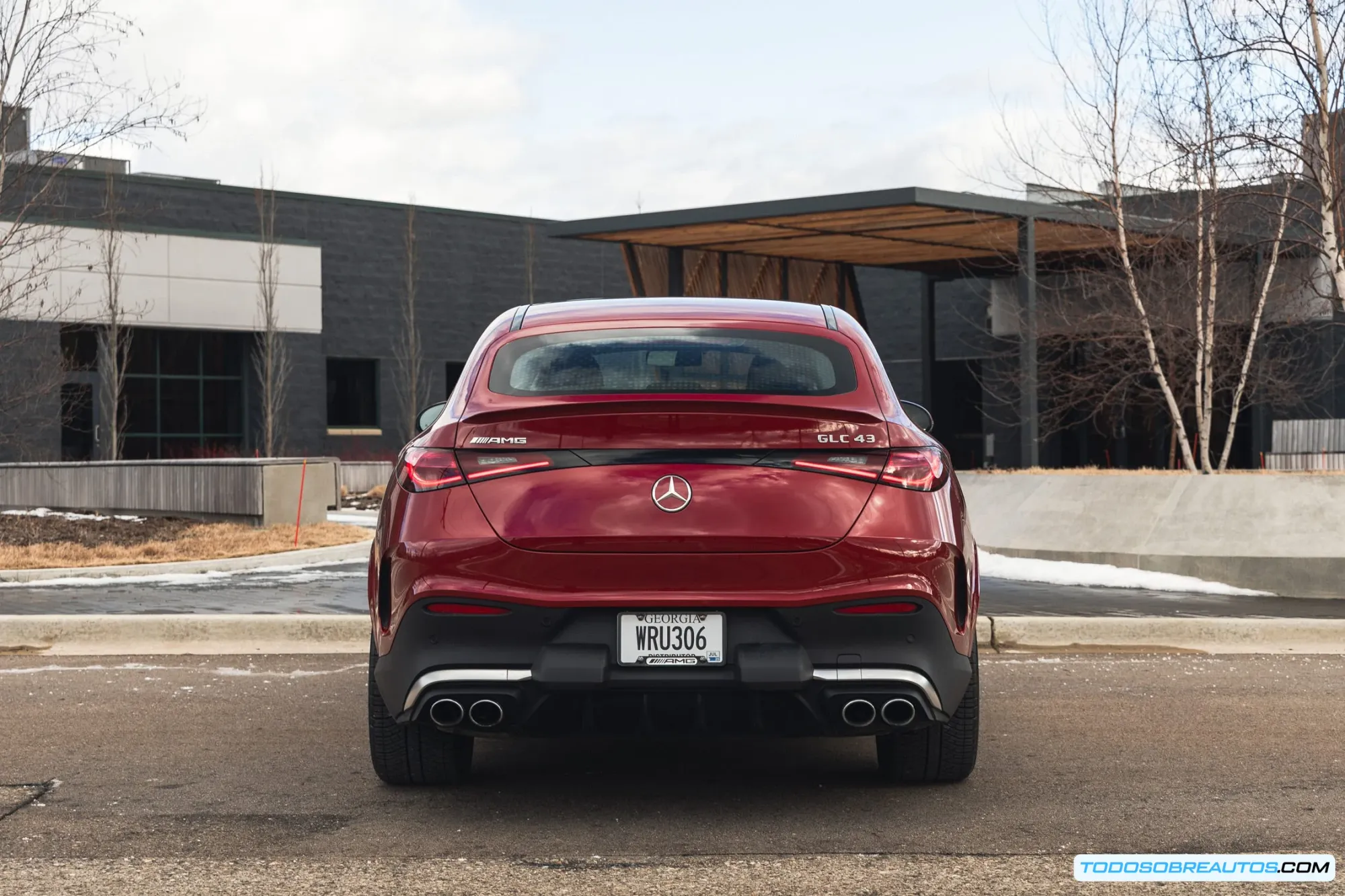 Mercedes-AMG GLC 43 Coupé 2024: Detalle de los elementos de diseño exclusivos AMG.