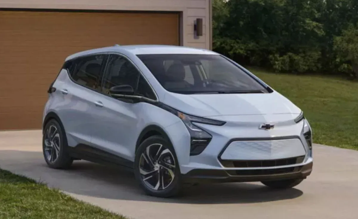 Avistamiento del Prototipo: ¿Es este el Próximo Chevy Bolt EV de Nueva Generación?