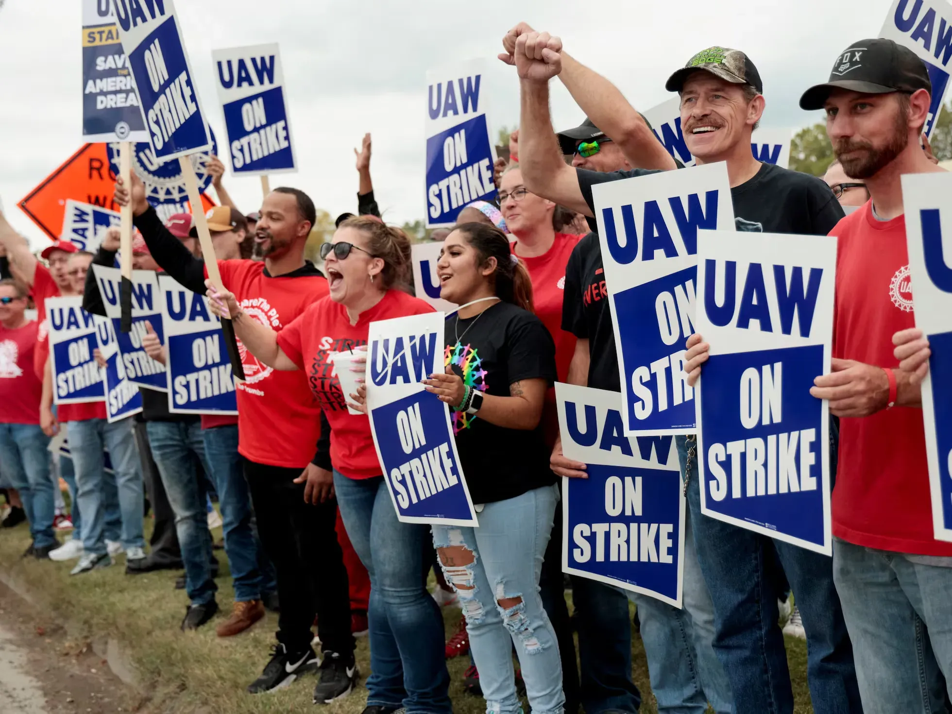 GM Reparte Bonos Récord a Trabajadores UAW