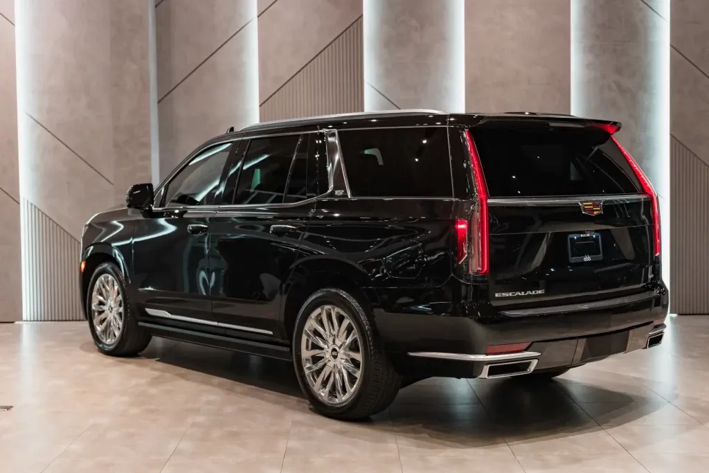 Cadillac: Desplome en Inventario de Concesionarios en Diciembre 2024