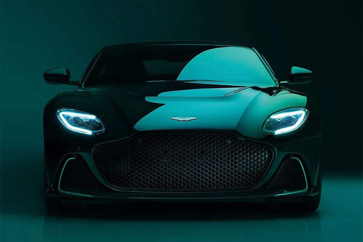 Aston Martin Extenderá su icónico Motor V12 hasta 2030