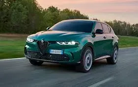 Alfa Romeo Giulia SUV