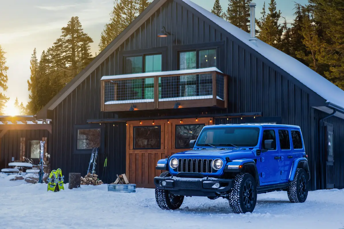 Jeep Wrangler 4xe Backcountry 2025