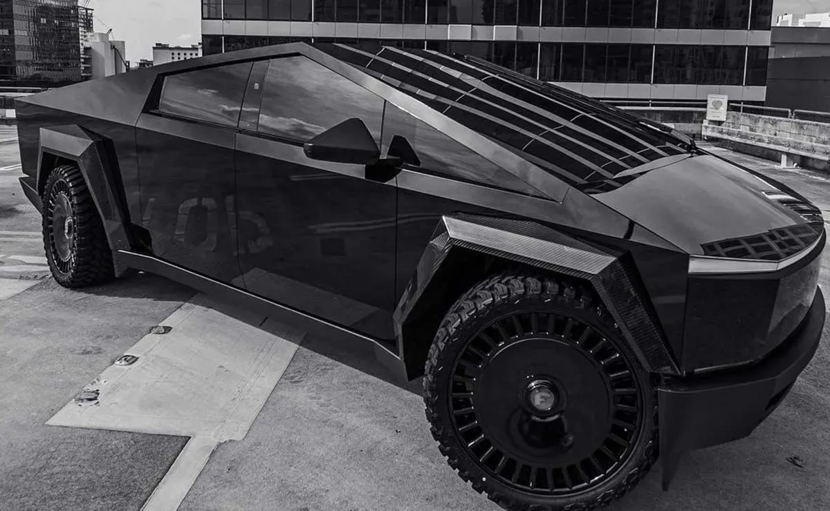 La Cybertruck de Shaquille O'Neal