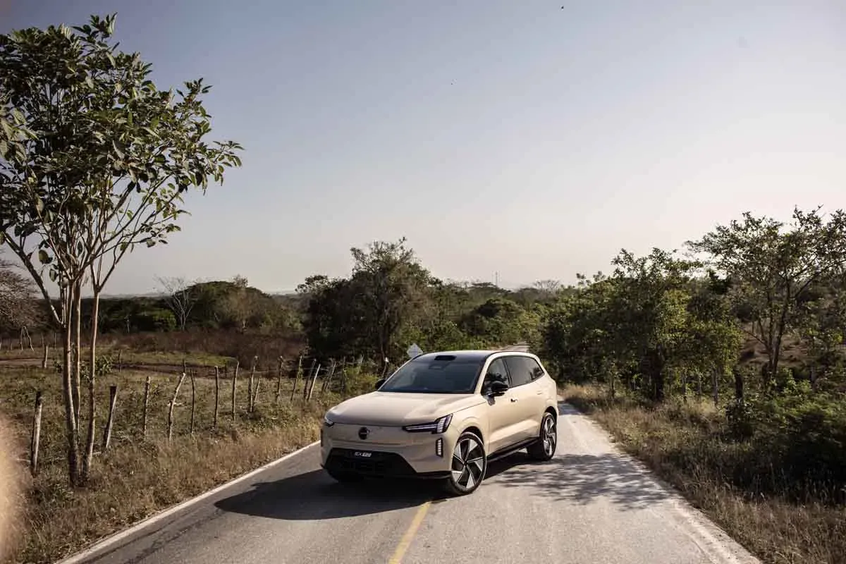 Preventa Volvo EX90 Eléctrico en México