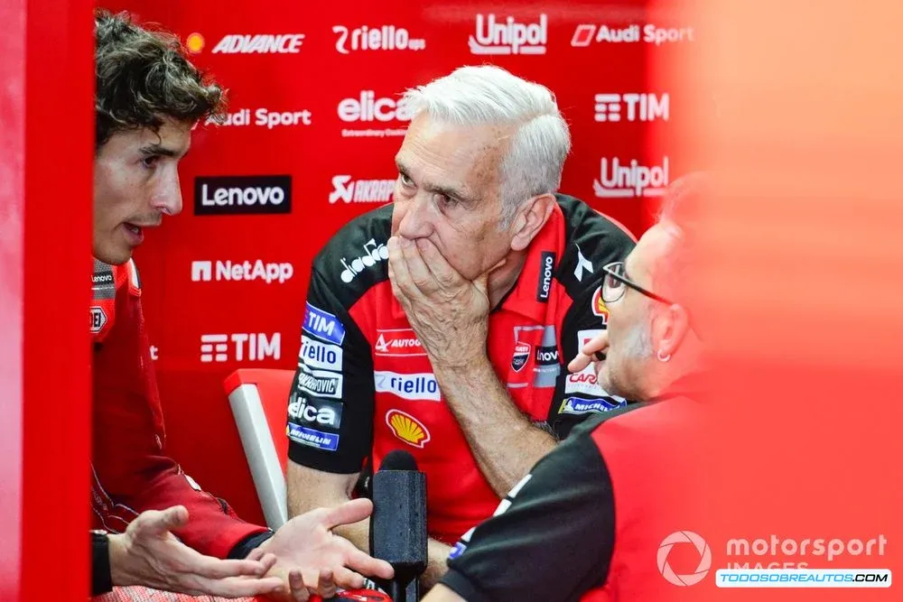 Davide Tardozzi, team manager del equipo oficial Ducati.