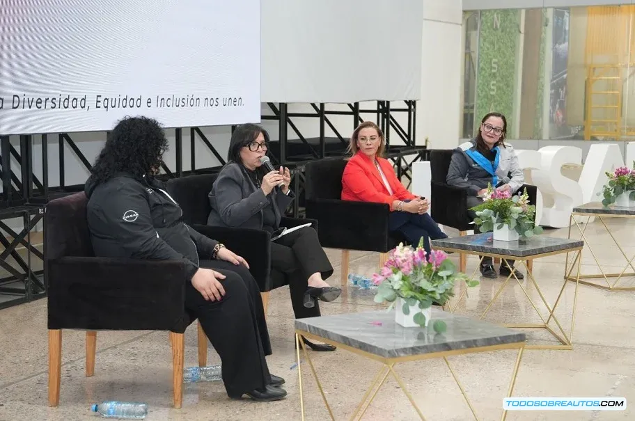 Imagen relacionada con el empoderamiento femenino en la industria automotriz.